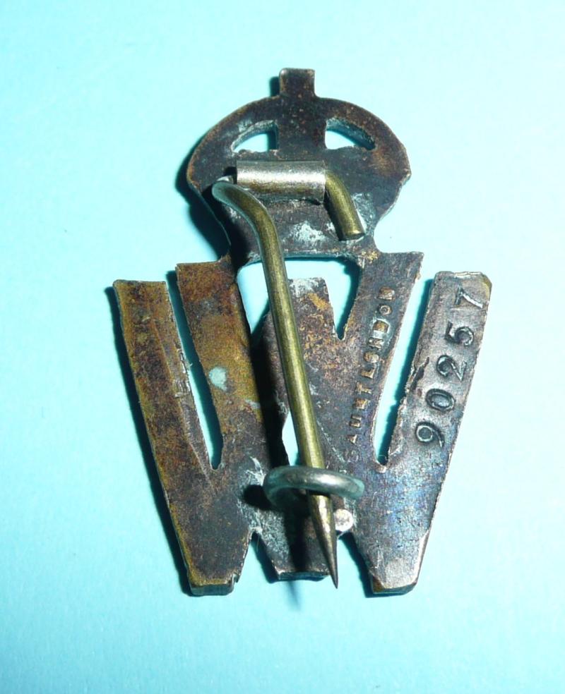 WW1 Volunteer War Workers Officially Numbered Badge by J.R. Gaunt, London