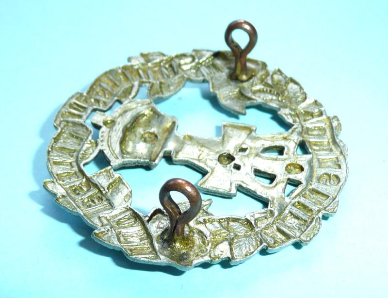 The Green Howards ( Alexandra, Princess of Wales's Own Yorkshire Regiment) - 1st Pattern QVC Victorian / EDVII Other Ranks Bi-metal Cap Badge