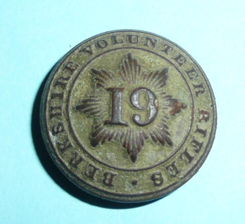 Berkshire Volunteer Rifles Excavated Large Pattern Button