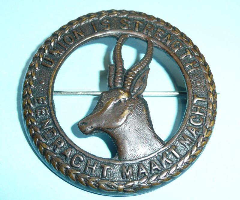 WW1 South African Infantry General Service Pattern Bronze Helmet Pagri Badge