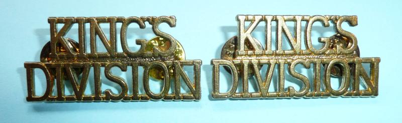 King's Division Matched Pair of Gilded Metal Shoulder Titles
